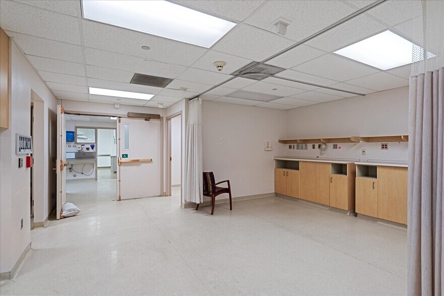 More Photos Of 3235 Sparks Rd, Cheyenne Medical For Lease