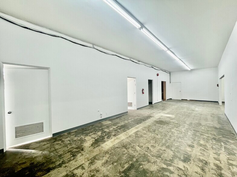 More Photos Of 1420-1430 Grande Vista Ave, Los Angeles Manufacturing For Lease