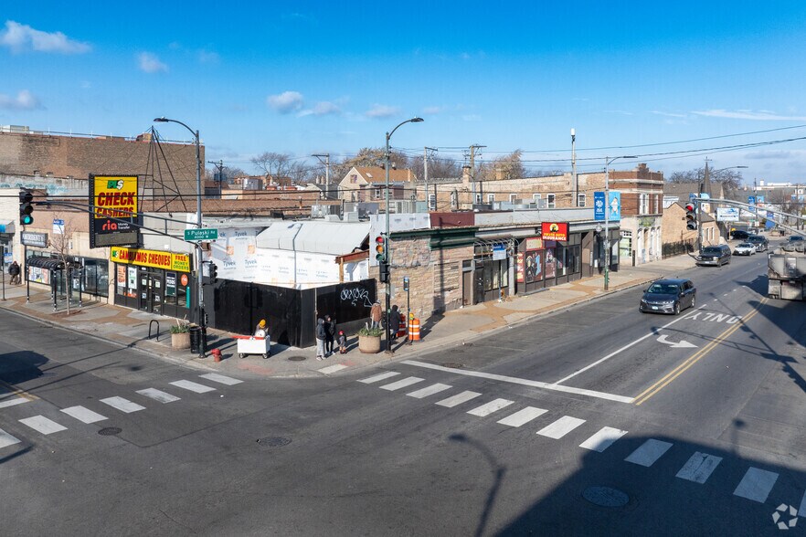 More Photos Of 4004 W 26th St, Chicago Storefront For Lease