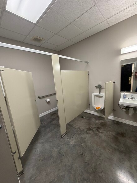 More Photos Of 2620 Brushy Creek Loop, Cedar Park Office For Lease