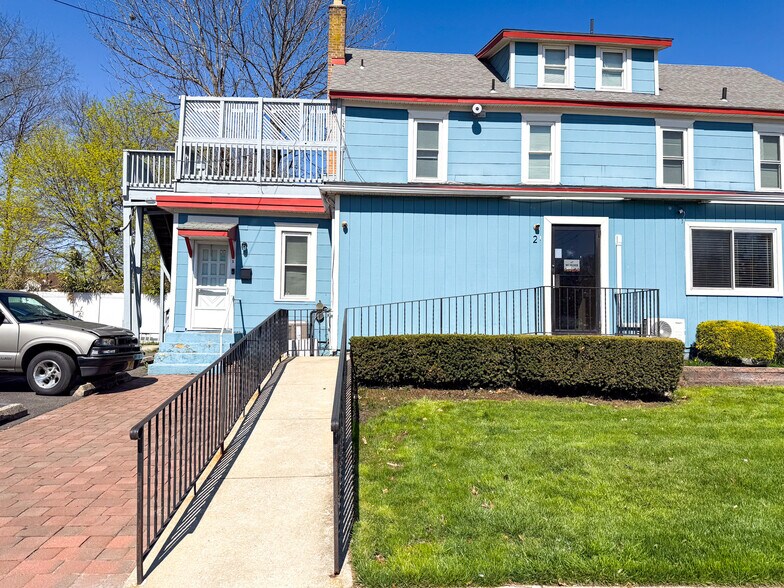 More Photos Of 2 Berlin Rd, Lindenwold General Retail For Sale