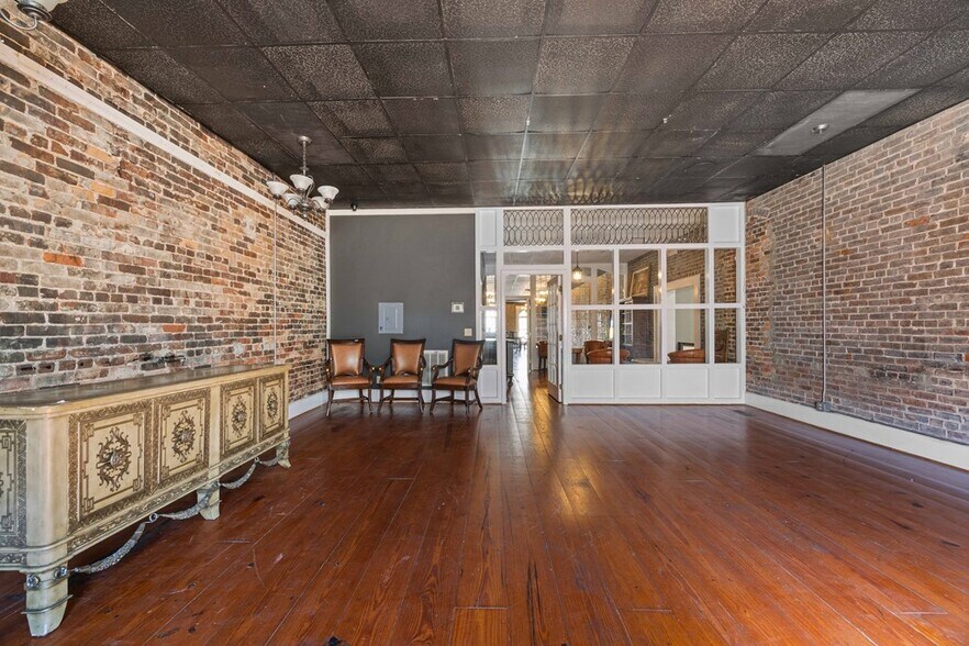 More Photos Of 219 E Screven St, Quitman Storefront Retail Office For Sale