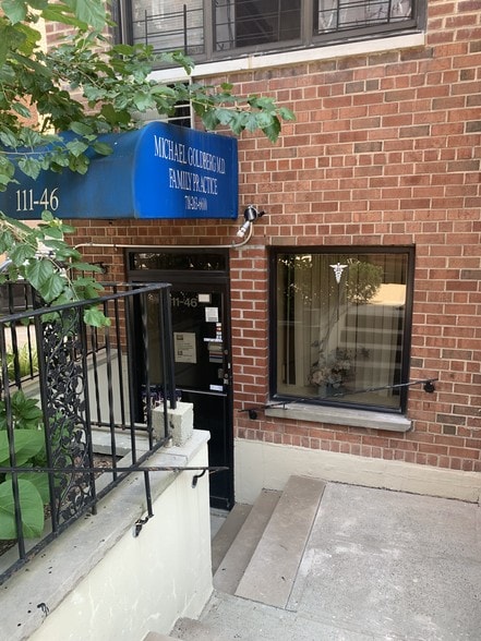 More Photos Of 11146 76th Dr, Forest Hills Apartments For Lease