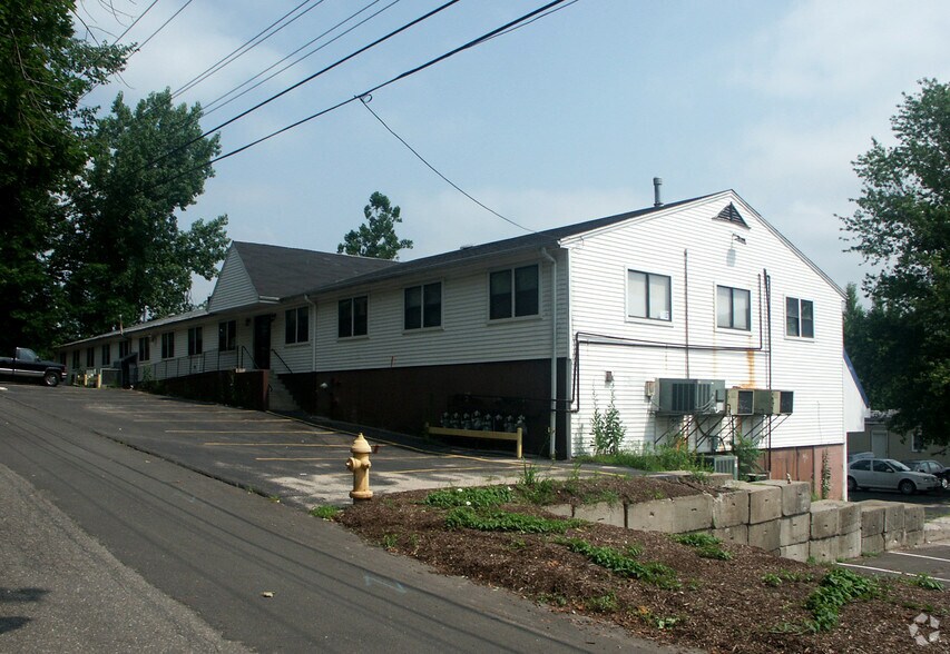 More Photos Of 214 Amity Rd, Woodbridge Unknown For Lease