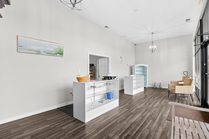 More Photos Of 11871 Plaza Dr, Murrells Inlet Office For Lease