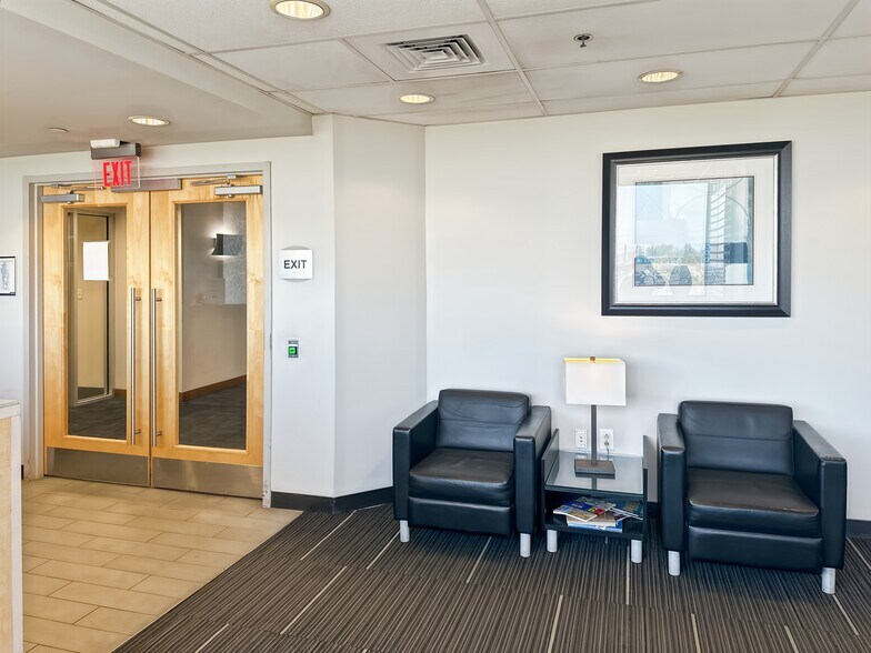 More Photos Of 1 International Plz, Philadelphia Coworking Space