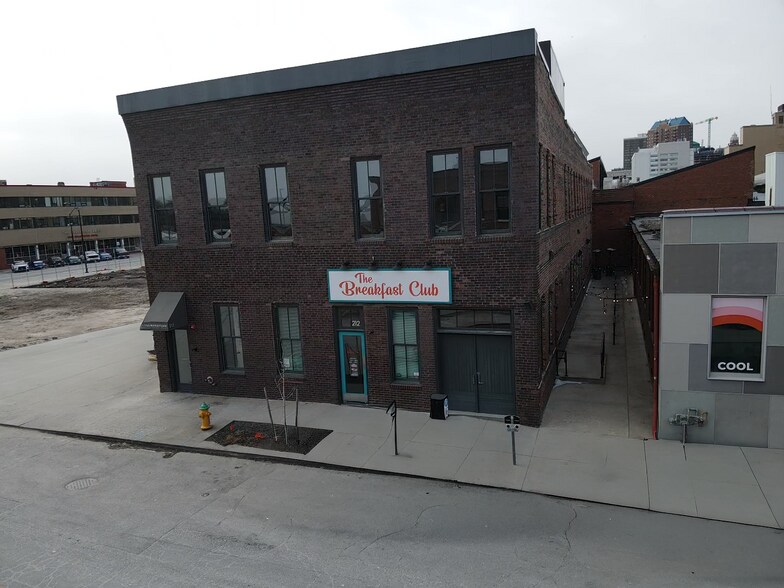 More Photos Of 212 E 3rd St, Des Moines General Retail For Sale