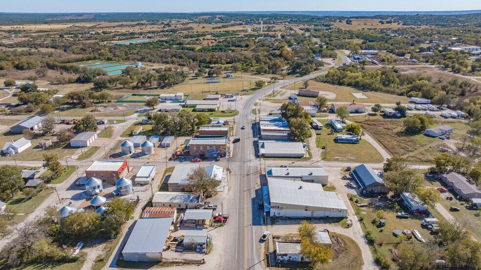 More Photos Of 4153 3rd St, Walnut Springs General Retail For Sale