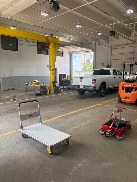 More Photos Of 821 E 25th St N, Wichita Industrial For Sale