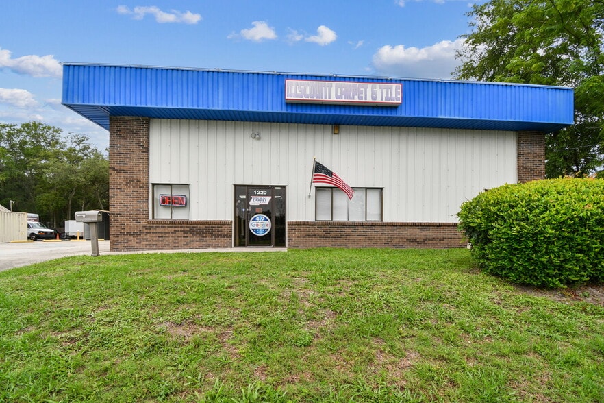 More Photos Of 1220 N Ronald Reagan Blvd, Longwood Freestanding For Sale