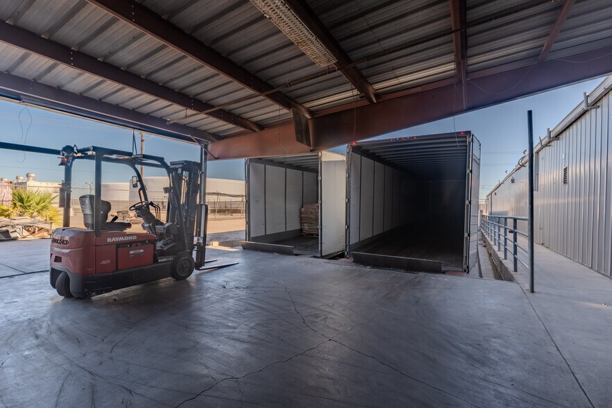 More Photos Of 416 W Fifth St, Calexico Warehouse For Lease