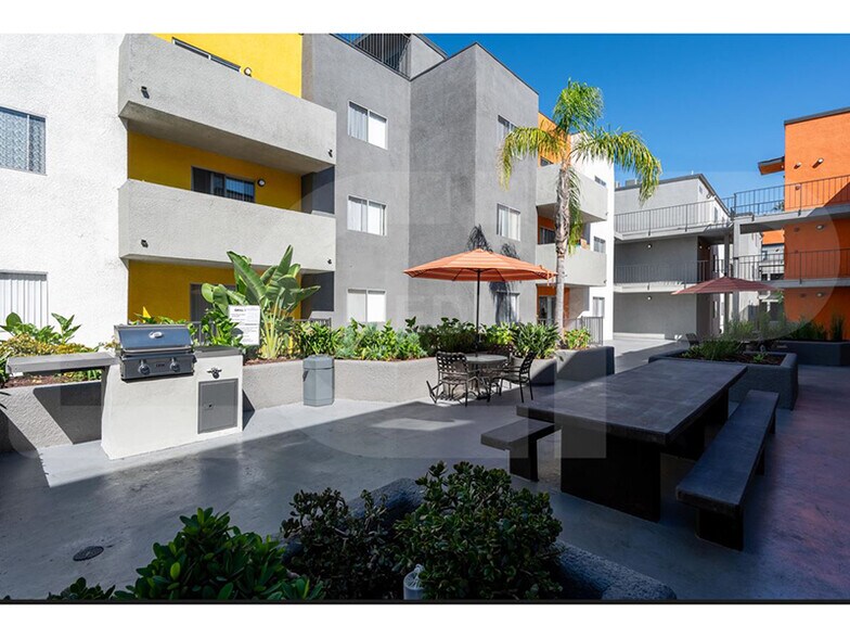 More Photos Of 1151 Sonora Ave, Glendale Apartments For Sale