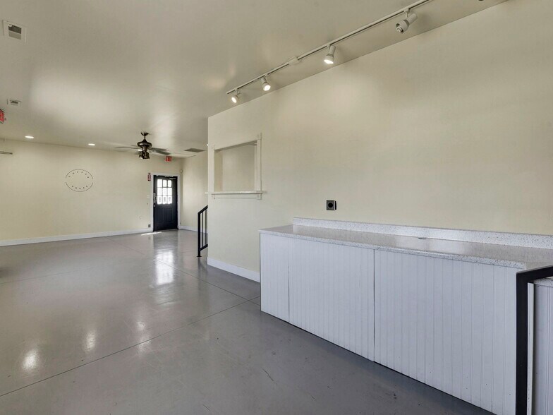 More Photos Of 5128 S 1900 W, Roy Restaurant For Sale