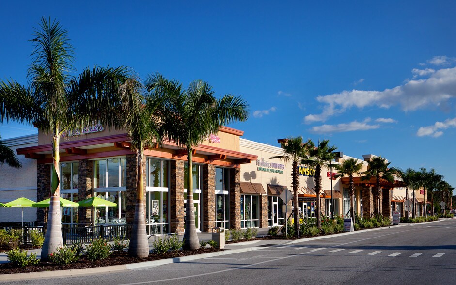 More Photos Of 5770 Ranch Lake Blvd, Bradenton Restaurant For Lease