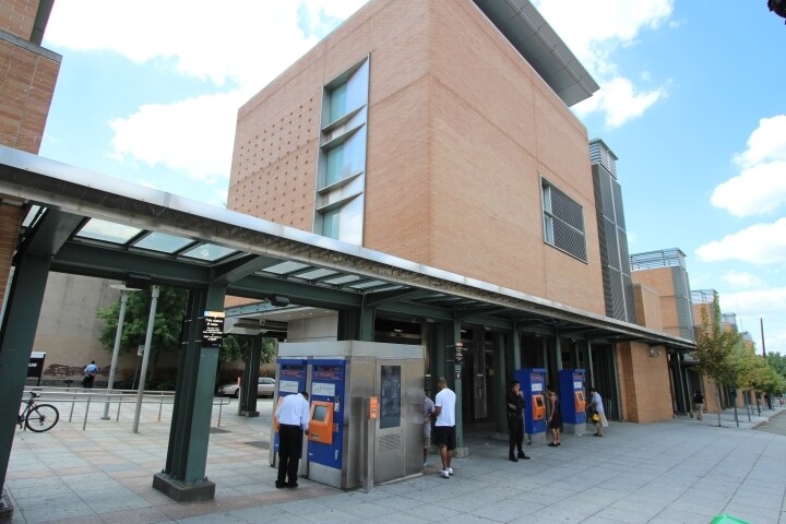 More Photos Of 505 48th St, Union City Office For Lease