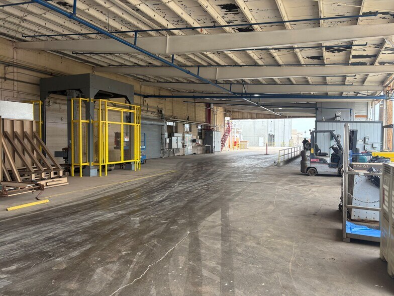 More Photos Of 5351 Road 236, Ducor Refrigeration Cold Storage For Sale