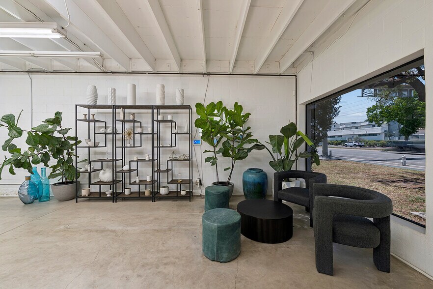 More Photos Of 8560 Venice Blvd, Los Angeles Storefront Retail Office For Sale