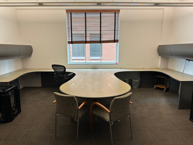 More Photos Of 85 E 8th St, Holland Medical For Sale