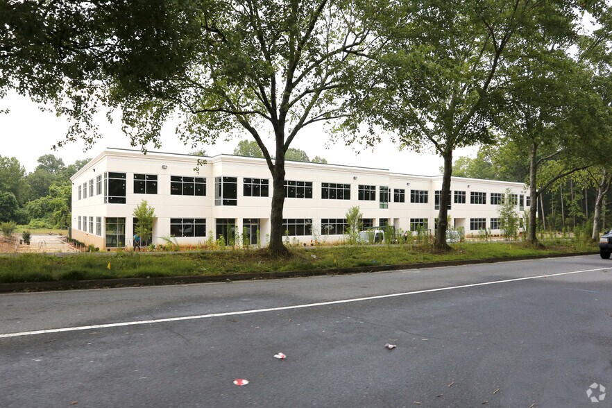 More Photos Of 1935 Vaughn Rd NW, Kennesaw Light Distribution For Lease