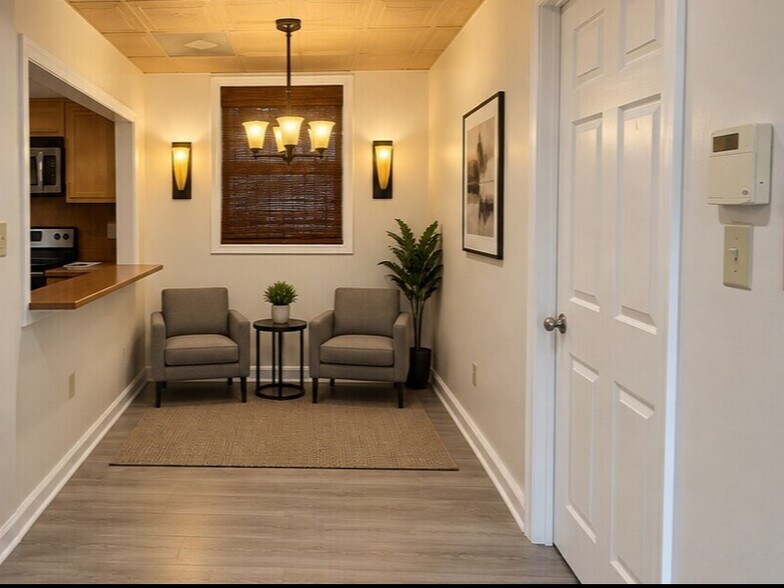 More Photos Of 9842 Main St, Berlin Office Residential For Lease