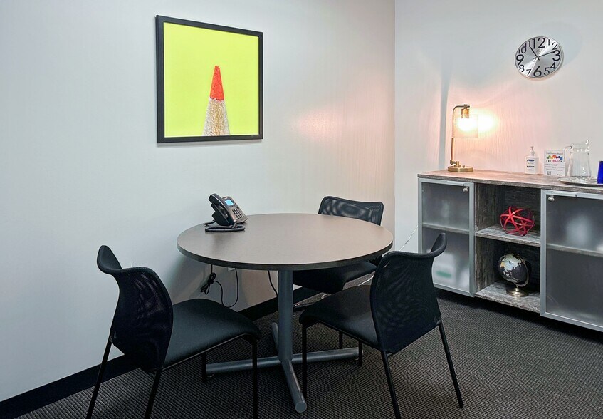 More Photos Of 4242 Six Forks Rd, Raleigh Coworking Space