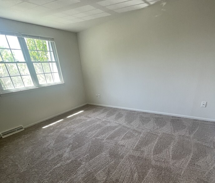 More Photos Of 305 S Warminster Rd, Hatboro Apartments For Sale