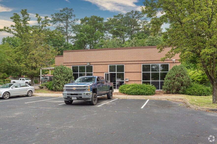 More Photos Of 3204 Churchland Blvd, Chesapeake Medical For Sale