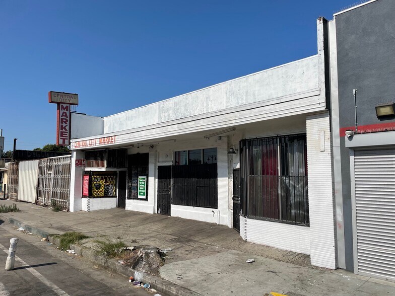 More Photos Of 10209 S Central Ave, Los Angeles Convenience Store For Sale