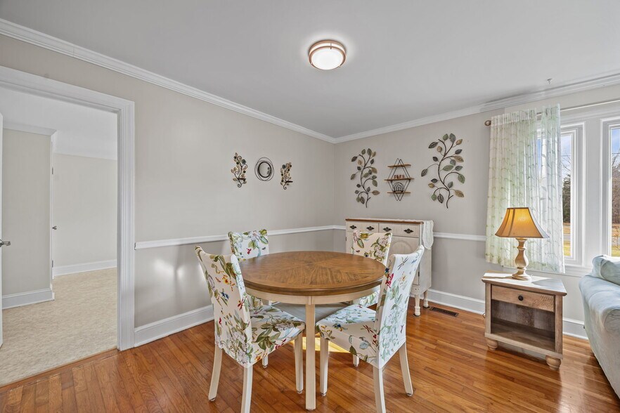 More Photos Of 10612 Durham Rd, Timberlake Flex For Sale