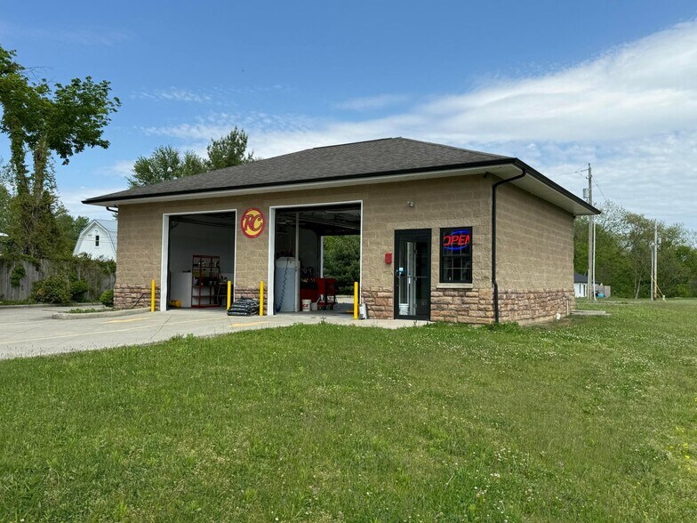 More Photos Of 600 N Main St, Baltimore Auto Repair For Sale