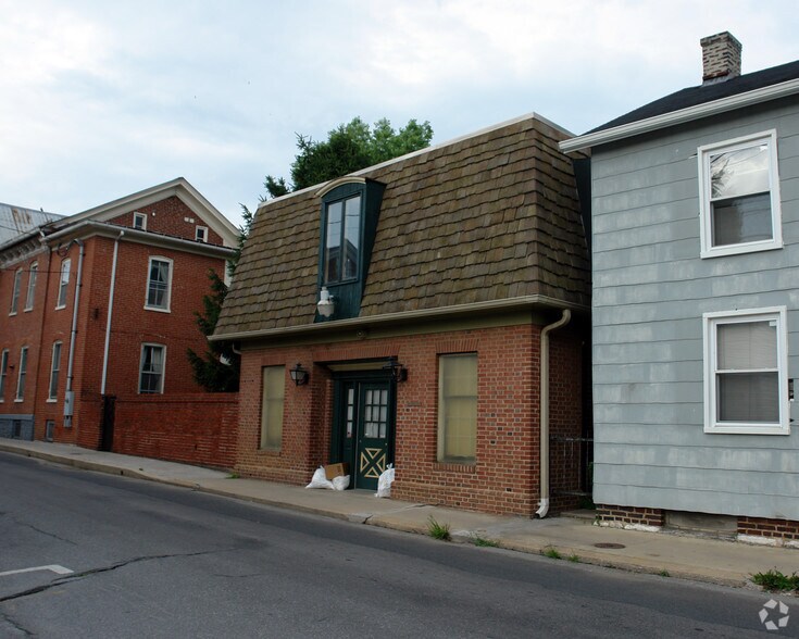 More Photos Of 121 N College St, Martinsburg Medical For Sale