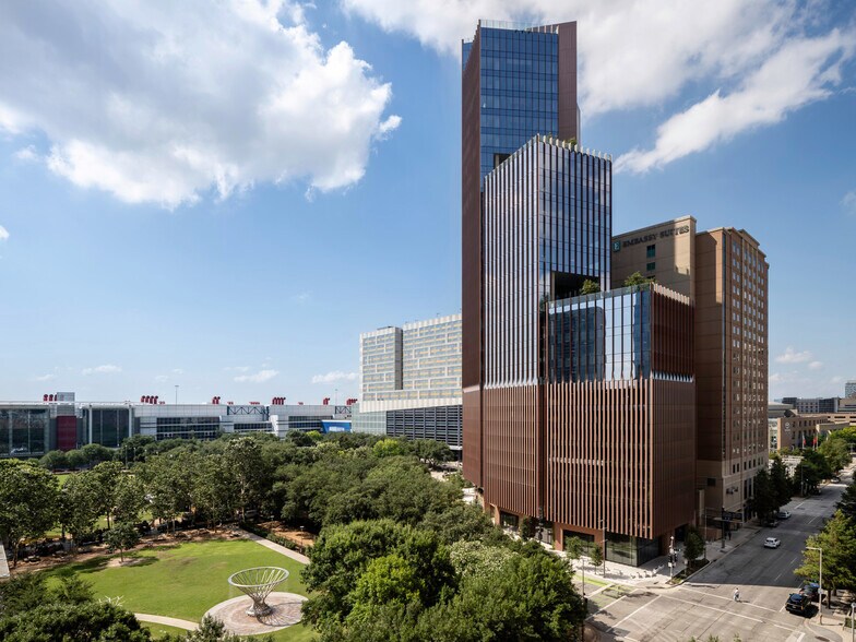 More Photos Of 1550 Lamar St, Houston Office For Lease