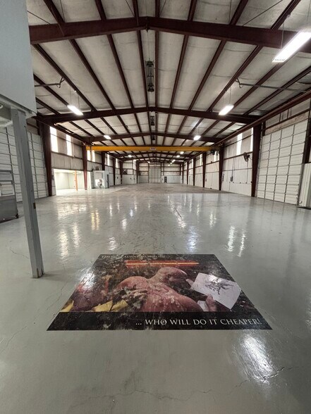 More Photos Of 5101 Maxie St, Houston Manufacturing For Lease