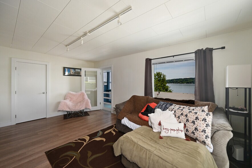 More Photos Of 8716 Sand Point Way NE, Seattle Apartments For Sale