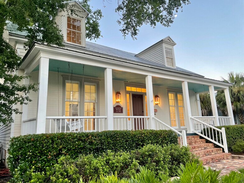 More Photos Of 245 Intendencia St, Pensacola Office Residential For Sale
