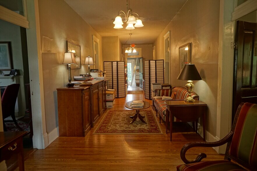 More Photos Of 505 E Main St, Hendersonville Land For Sale