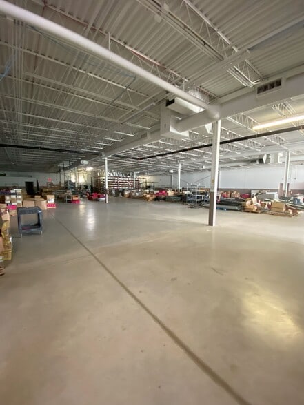 More Photos Of 8050 Freedom Ave, North Canton Warehouse For Lease