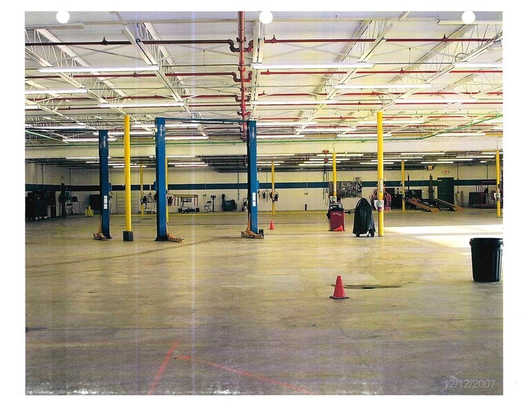 More Photos Of 17399 Broadway Ave, Maple Heights Auto Repair For Sale