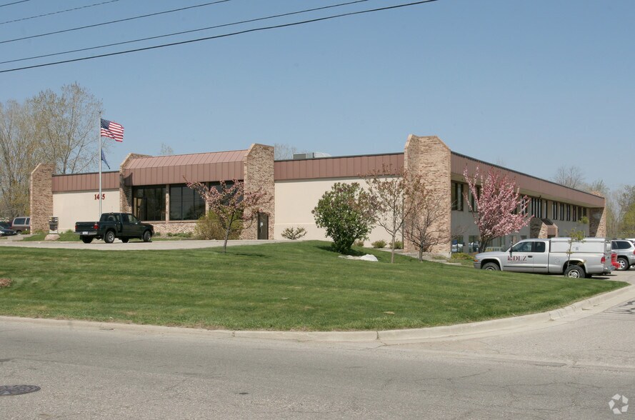 More Photos Of 1423-1425 Keystone Ave, Lansing Office For Sale