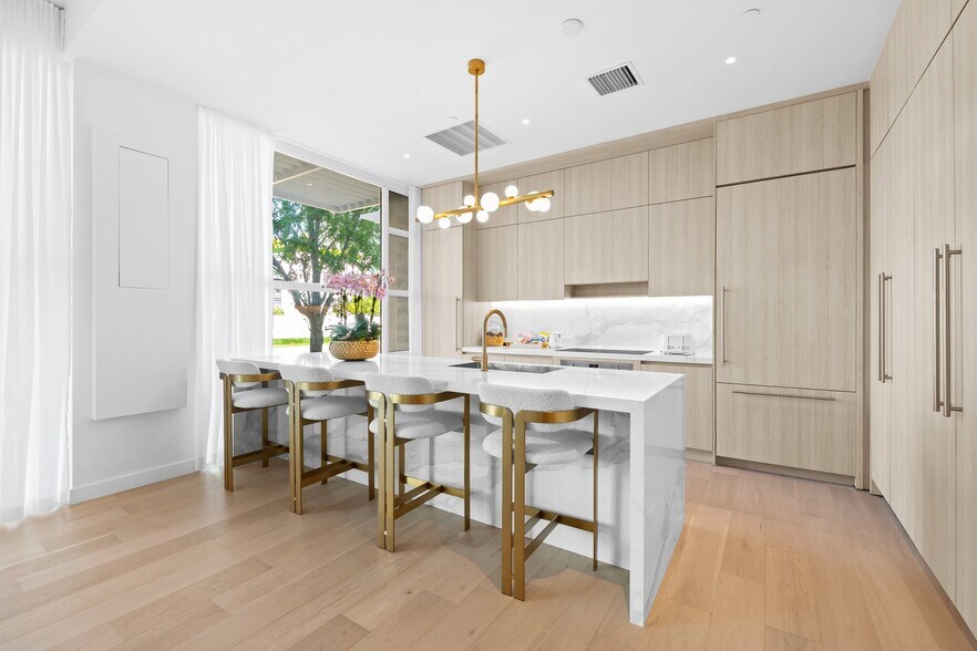 More Photos Of 315 NE 3rd Ave, Fort Lauderdale Apartments For Sale