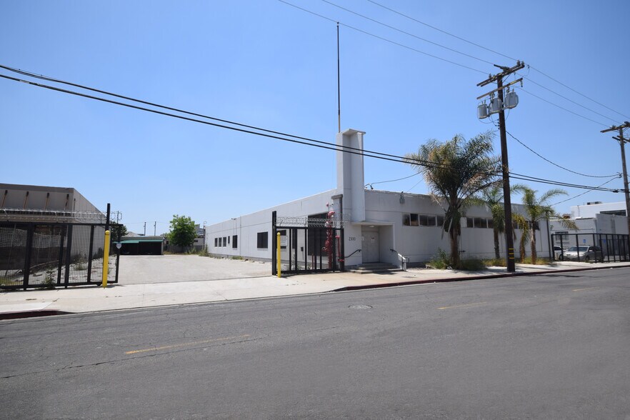 More Photos Of 2300 E 49th St, Vernon Manufacturing For Lease