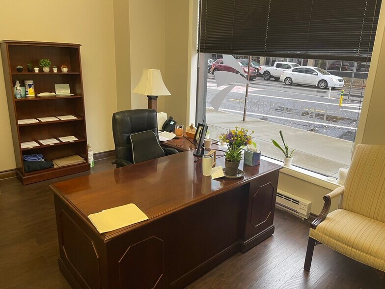 More Photos Of 107 W Michigan Ave, Kalamazoo Office For Lease