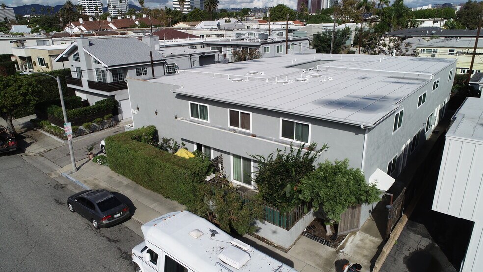 More Photos Of 1547 Stanford St, Santa Monica Apartments For Sale