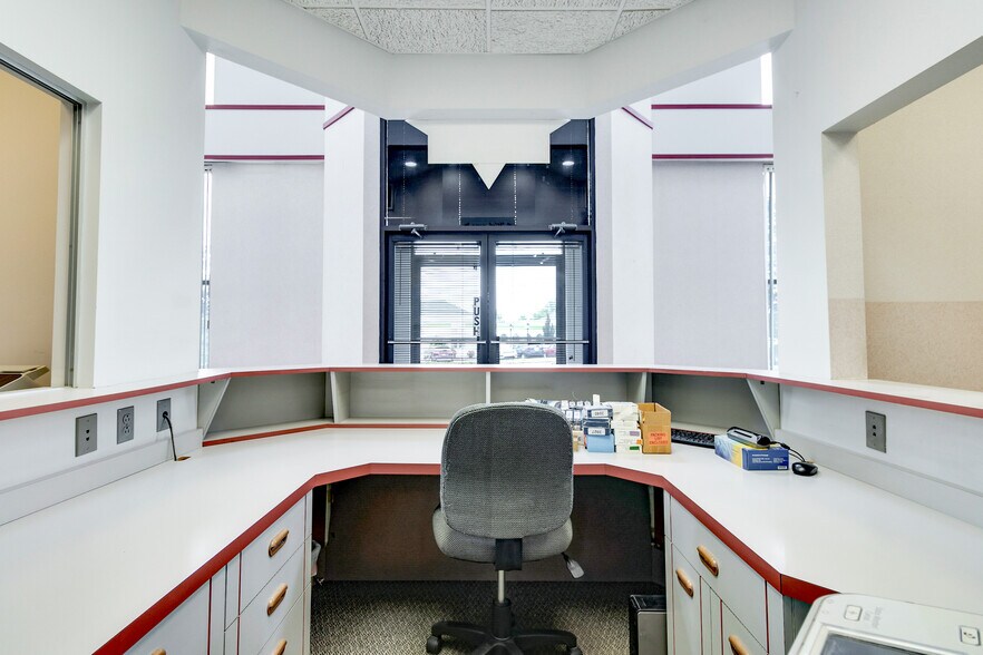 More Photos Of 3120 Collins Ferry Rd, Morgantown Medical For Sale