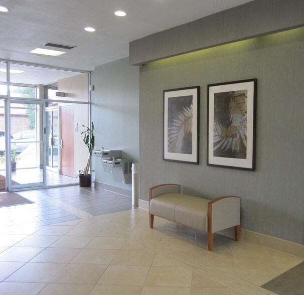 More Photos Of 8301 Arlington Blvd, Fairfax Medical For Sale