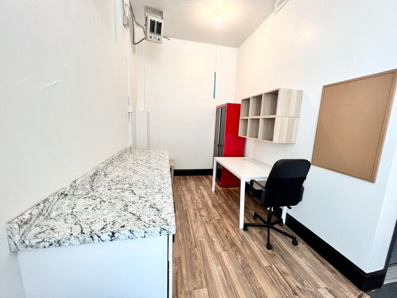 More Photos Of 1539-1541 W Burnside St, Portland Apartments For Sale