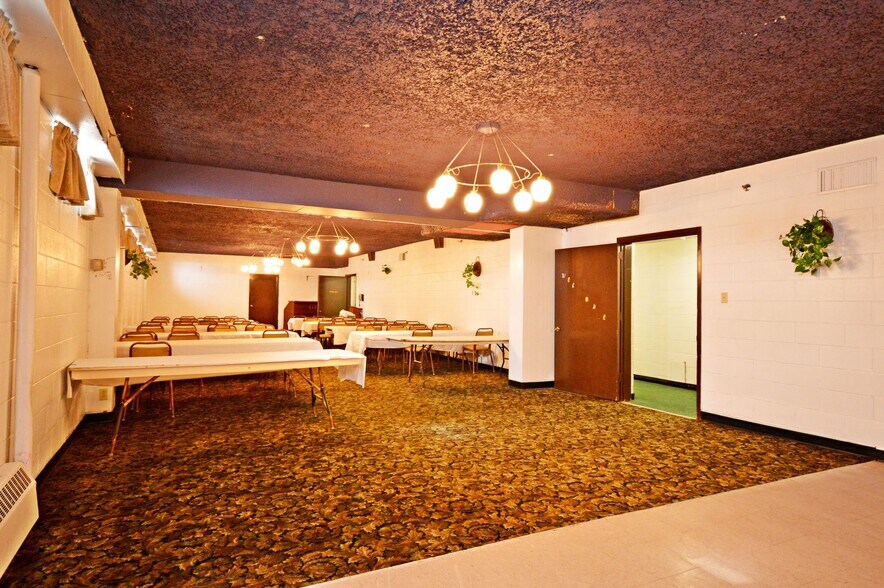 More Photos Of 45 Service Rd N, Moose Jaw Hotel For Sale