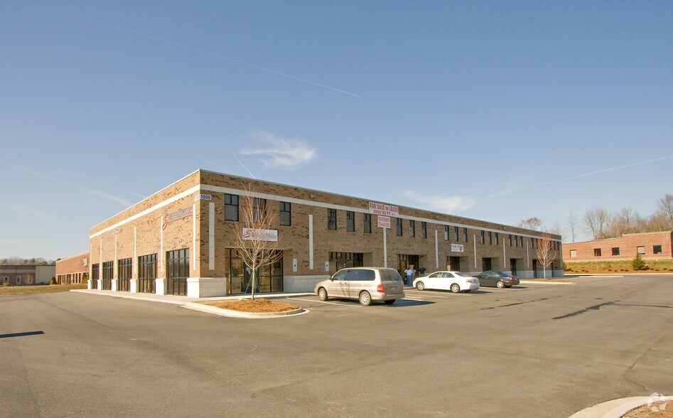 More Photos Of 1000 Van Buren Ave, Indian Trail Flex For Lease