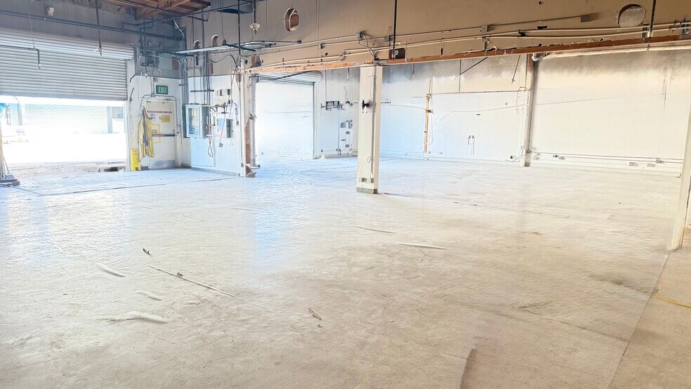 More Photos Of 2001 Chestnut St, Alhambra Distribution For Lease