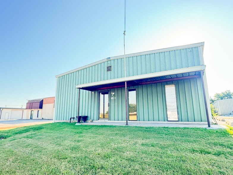 More Photos Of 3439 Charleston Rd, Norman Warehouse For Sale
